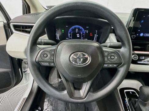 Used 2026 Toyota Corolla LE w/ LE Premium Package FWD image 11