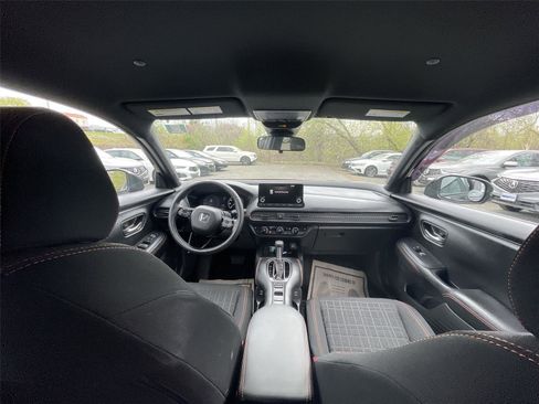 Used 2024 Honda HR-V Sport image 28
