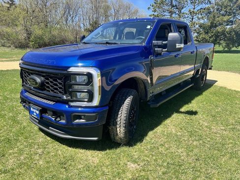New 2026 Ford F250 XLT w/ XLT Premium Package AWD/4WD image 6