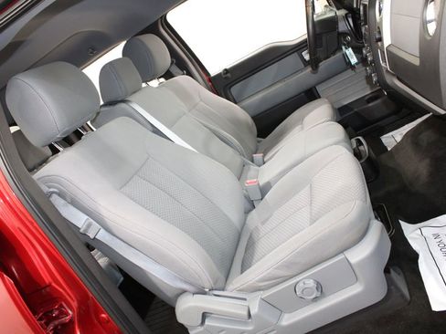 Used 2014 Ford F150 XLT w/ Equipment Group 302A Luxury image 29