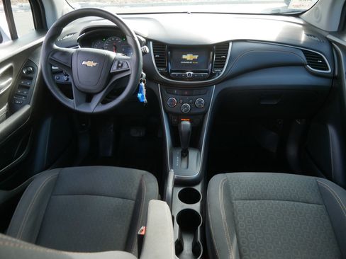 Used 2017 Chevrolet Trax LS image 10