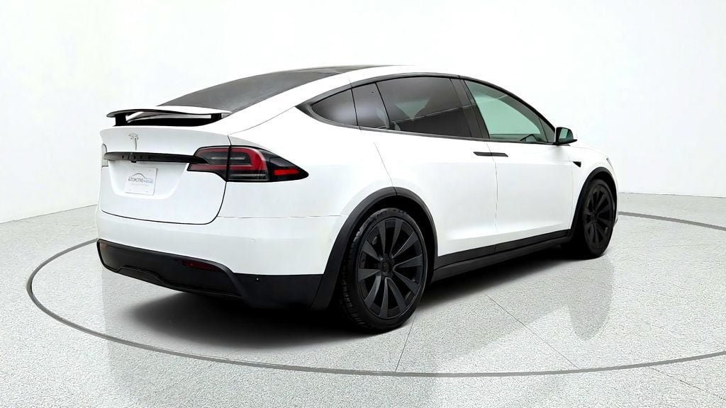 Used 2023 Tesla Model X AWD/4WD image 5