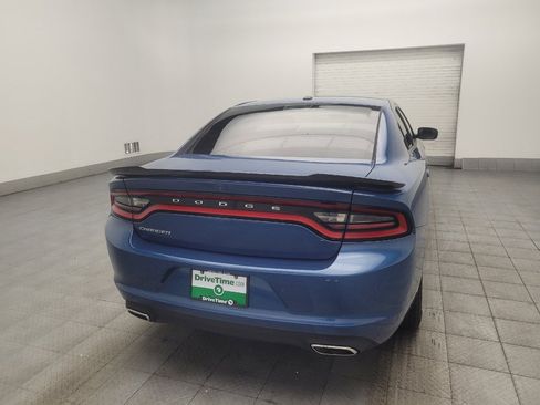 Used 2020 Dodge Charger SXT RWD image 7