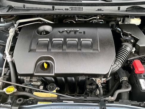 Used 2016 Toyota Corolla LE image 10