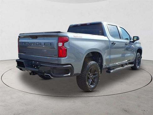 Used 2021 Chevrolet Silverado 1500 LT Trail Boss w/ LPO, Dark Essentials Package image 5