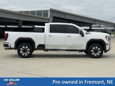 Certified 2024 GMC Sierra 2500 Denali w/ Denali Reserve Package AWD/4WD image 3