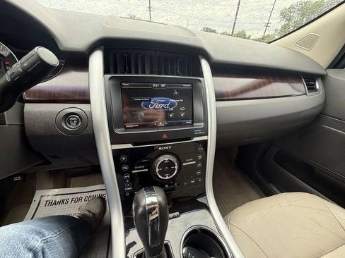 Used 2011 Ford Edge Limited w/ 302A Rapid Spec Order Code FWD image 24