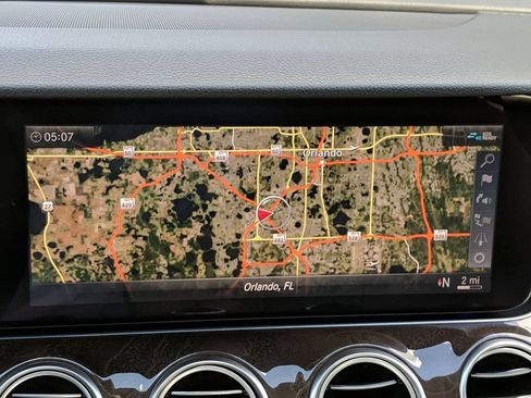 Certified 2020 Mercedes-Benz E 350 Sedan image 18