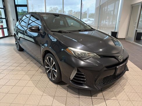 Used 2018 Toyota Corolla SE FWD image 7