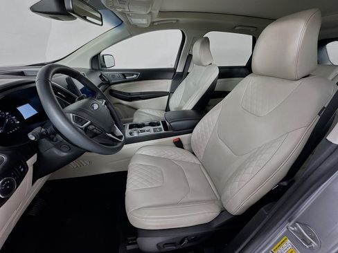 Used 2024 Ford Edge Titanium w/ Equipment Group 301A AWD/4WD image 22