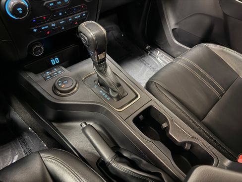 Certified 2019 Ford Ranger Lariat w/ Equipment Group 501A Mid image 21