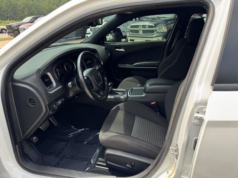 Used 2021 Dodge Charger Scat Pack RWD image 2