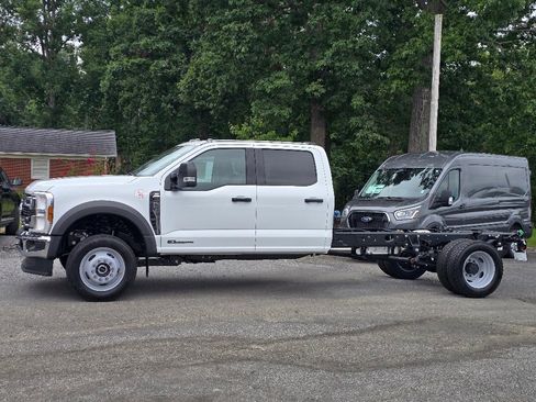 New 2025 Ford F450 XLT image 23