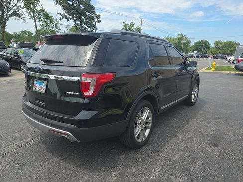 Used 2016 Ford Explorer XLT w/ Equipment Group 202A FWD image 6