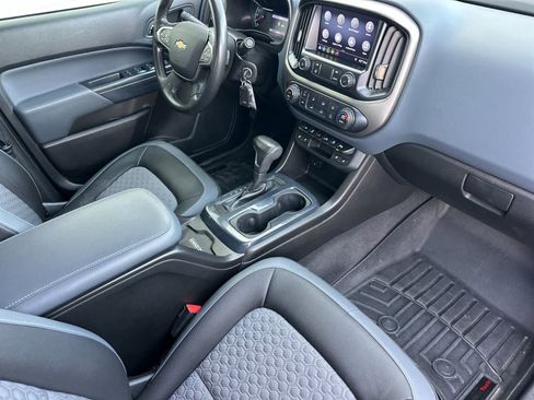 Used 2020 Chevrolet Colorado Z71 image 9