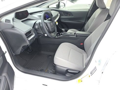 New 2026 Toyota Prius LE image 8