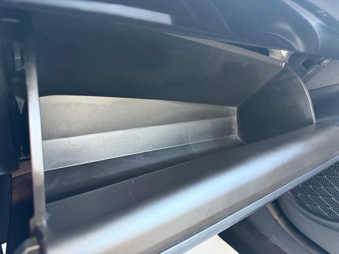 Used 2019 Toyota Prius XLE image 21