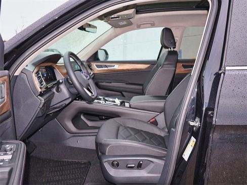 New 2026 Volkswagen Atlas SE FWD image 12