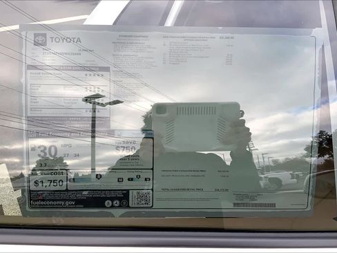 New 2025 Toyota RAV4 LE image 20