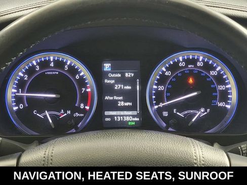 Used 2019 Toyota Highlander XLE AWD/4WD image 29