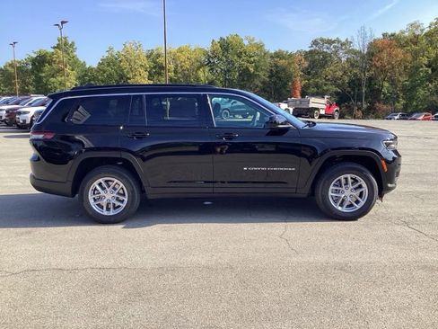 New 2025 Jeep Grand Cherokee L Laredo w/ Luxury Tech Group I AWD/4WD image 8
