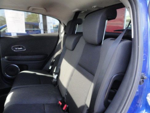 Used 2021 Honda HR-V EX image 12