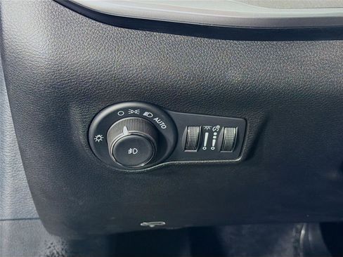 Used 2025 Jeep Compass Limited w/ Elite Group AWD/4WD image 10