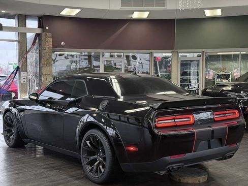 Used 2023 Dodge Challenger SRT Hellcat RWD image 16
