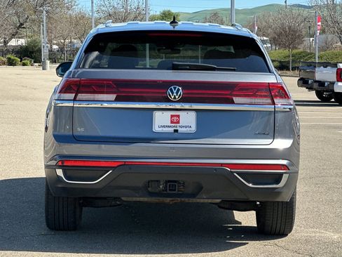 Used 2024 Volkswagen Atlas Cross Sport SE AWD/4WD image 5