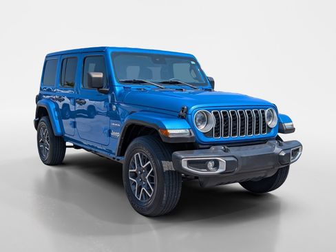 Used 2024 Jeep Wrangler Unlimited Sahara w/ Safety Group AWD/4WD image 2