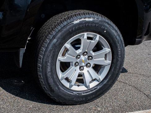 Used 2017 Chevrolet Colorado LT w/ LT Convenience Package image 6