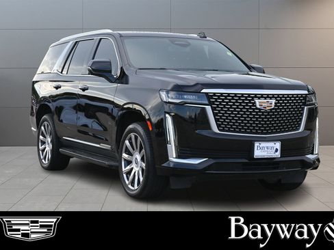 Used 2021 Cadillac Escalade Luxury AWD/4WD image 4