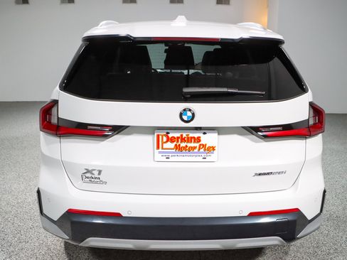 Used 2023 BMW X1 xDrive28i w/ Convenience Package AWD/4WD image 8