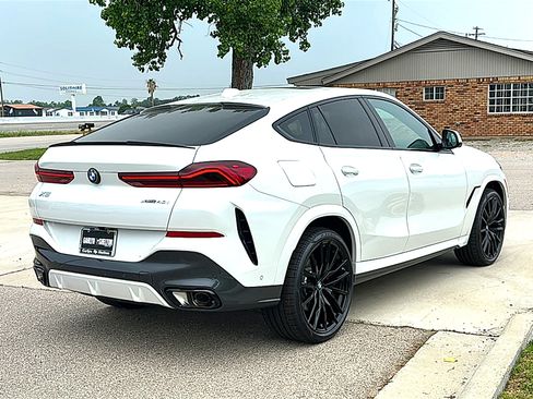 New 2027 BMW X6 xDrive40i w/ Climate Comfort Package AWD/4WD image 8