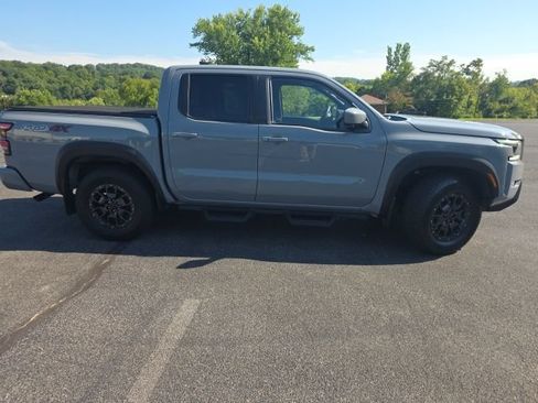 Used 2022 Nissan Frontier PRO-4X w/ Pro-4X Premium Package AWD/4WD image 8