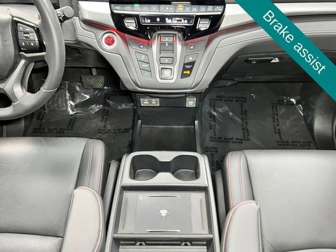 Used 2025 Honda Odyssey Sport-L image 13
