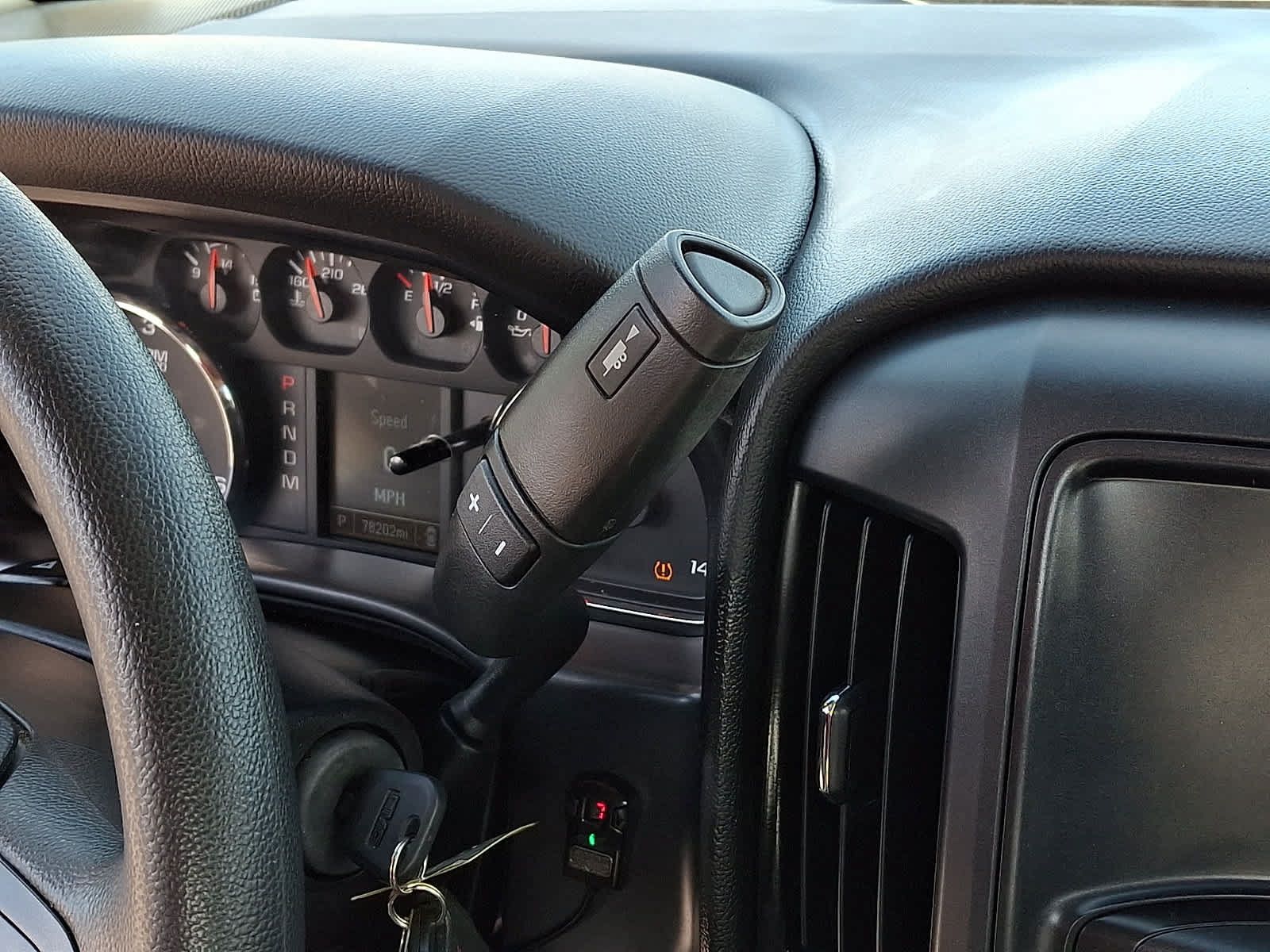 Used 2015 GMC Sierra 1500 4x4 Regular Cab w/ Sierra Convenience Package image 13