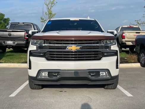Used 2021 Chevrolet Silverado 1500 High Country w/ Technology Package image 2