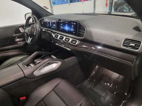Used 2023 Mercedes-Benz GLS 450 4MATIC image 30