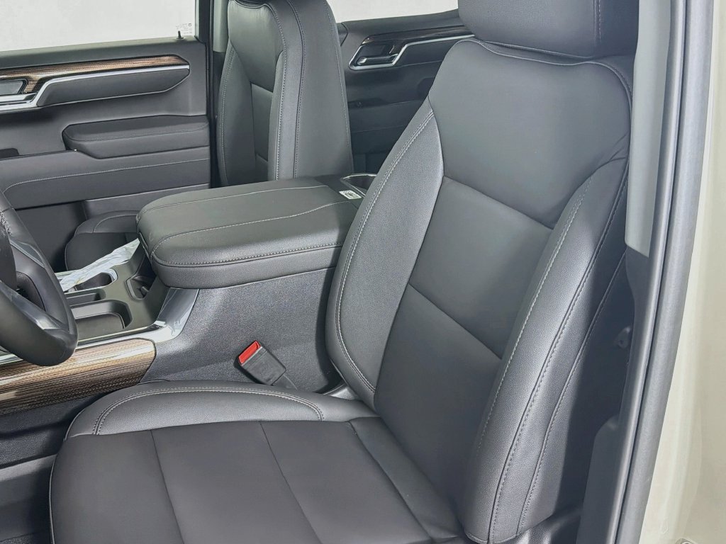 New 2026 Chevrolet Silverado 1500 RST w/ Convenience Package II AWD/4WD image 13
