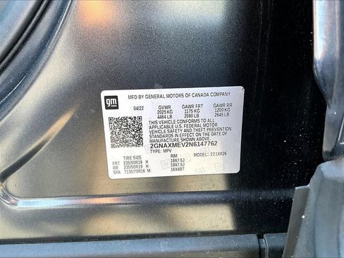 Used 2022 Chevrolet Equinox RS w/ LPO, Floor Liner Package FWD image 34