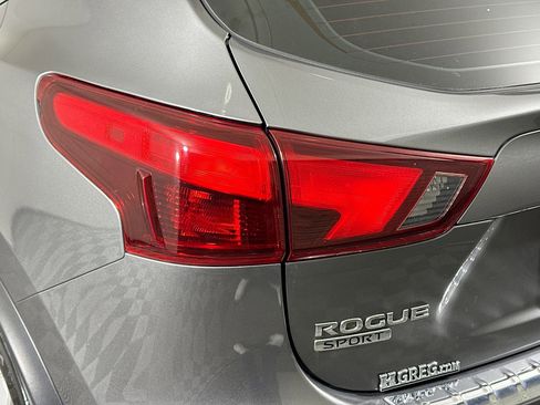 Used 2019 Nissan Rogue Sport S w/ Appearance Package image 35