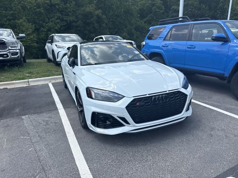 Used 2022 Audi RS 5 Sportback AWD/4WD image 3