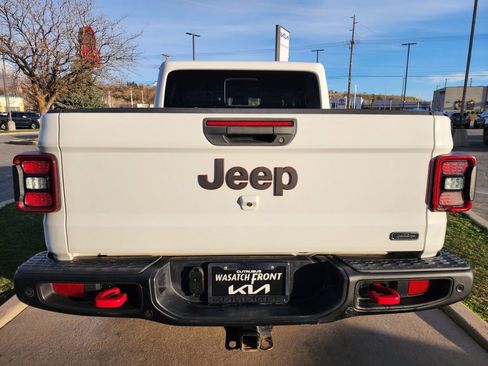 Used 2020 Jeep Gladiator Rubicon image 6