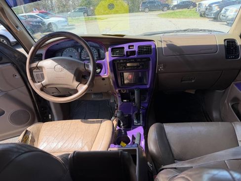 Used 1999 Toyota 4Runner Limited image 18