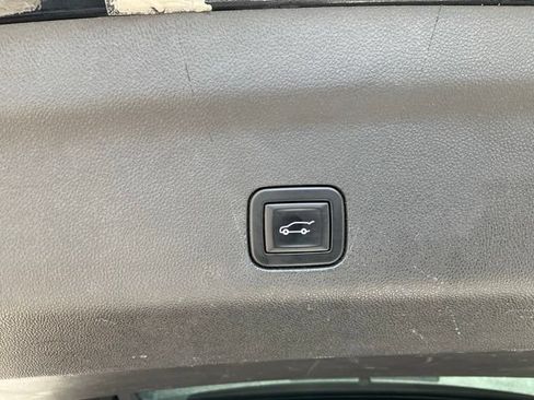 Used 2021 GMC Yukon XL Denali AWD/4WD image 20