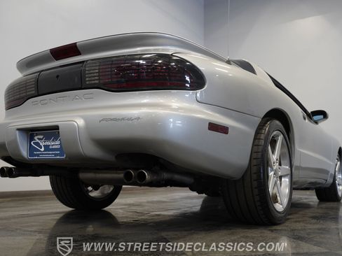 Used 1997 Pontiac Firebird Formula w/ Opt Pkg RWD image 30