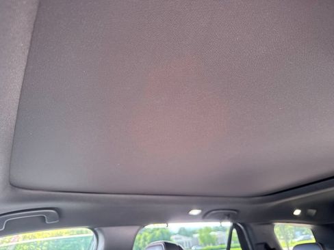 Used 2025 Honda Pilot TrailSport image 21