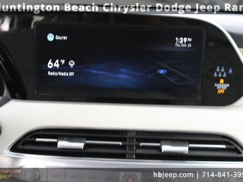 Used 2022 Hyundai Palisade Limited image 11