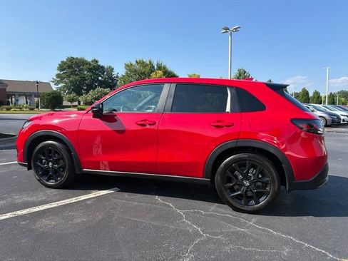 Used 2024 Honda HR-V Sport image 10